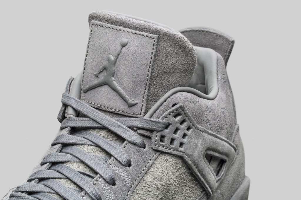 JD_4_RETRO_KAWS_930155-033_D1_Tongue_original